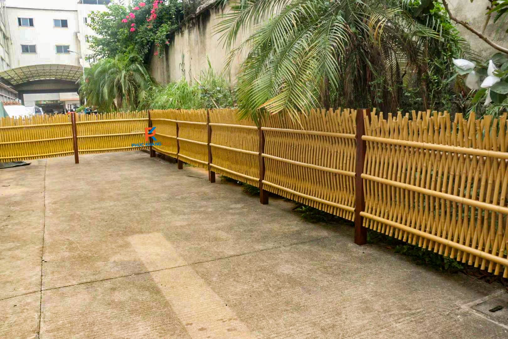 Ống Tre Nhân Tạo 11 Sử dụng ống tre làm hàng rào