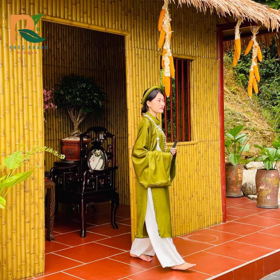 Vách Tre Nhân Tạo Tại Chùa Cây Thị Có Giá Bao Nhiêu? Báo Giá Mới Nhất 2025 7 Tấm tre nhân tạo kết hợp với mái rơm nhân tạo