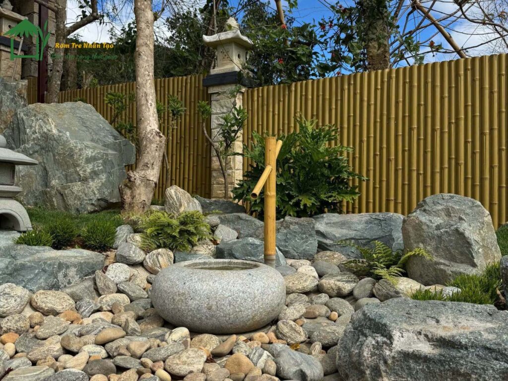 7 Gợi Ý Chọn Tre Nhân Tạo Phù Hợp Từng Không Gian Sử Dụng – Bảng Giá Chi Tiết 9 Ảnh thực tế vách tre nhân tạo và ống nước tre nhân tạo