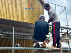 Thi công vách tre nhân tạo bền đẹp với khung thép hộp