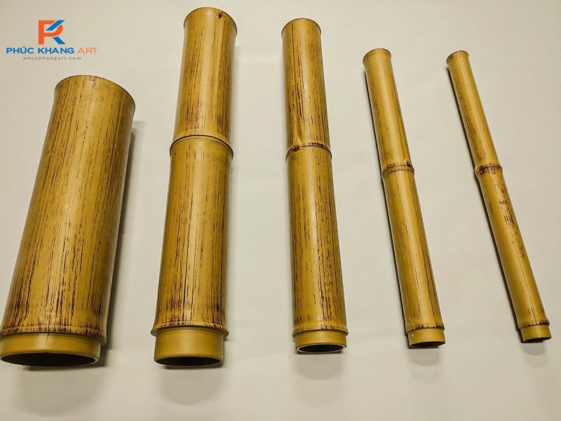 Top 6 Ứng Dụng Sáng Tạo Của Ống Nhựa Giả Tre Trong Thiết Kế Sân Vườn 1 z4685309795547 dbb714dc45c443a0beaa97e37efe9642