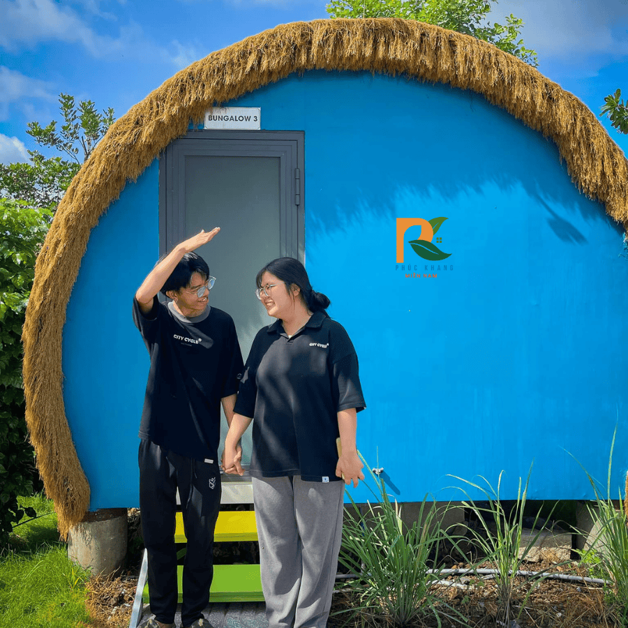 The Hill Coffee & Camping – Không Gian Chill Với Thảm Rơm Nhân Tạo Bền Đẹp 2025 2 Tham rom nhan tao the hill coffe 1