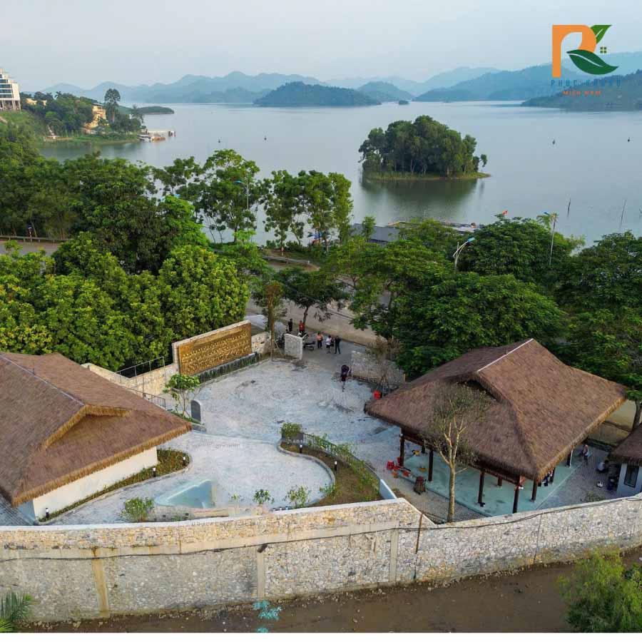 Rơm Nhân Tạo Tại Di tích Quốc gia Huỳnh Thúc Kháng – Giải Pháp Bảo Tồn Kết Hợp Hiện Đại 2025 1 Di tích quốc gia Huỳnh Thúc Kháng