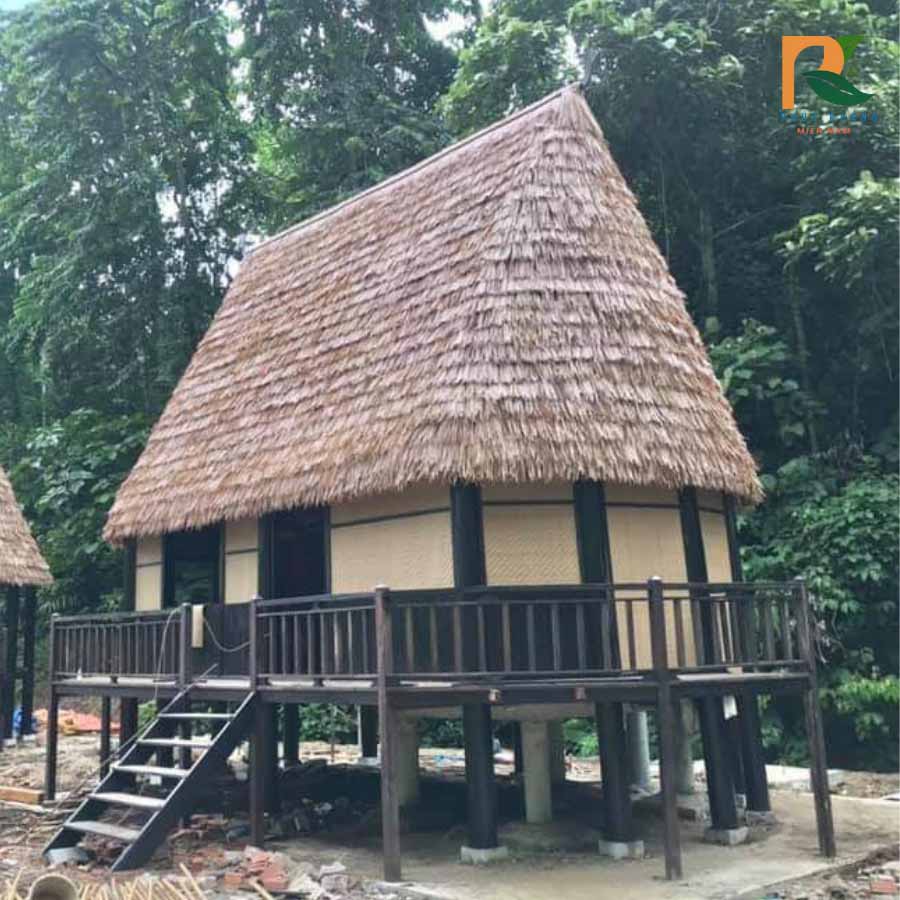 5 Ưu Điểm Của Rơm Nhân Tạo Lợp Mái Tại Cổng Trời Đông Giang – Quảng Nam 4 Nhà rông lợp rơm nhân tạo