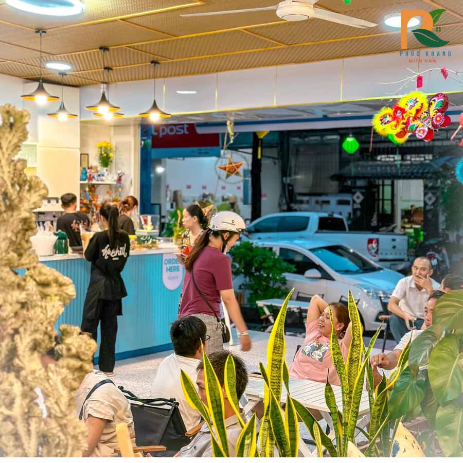 Trần Cót Ép Nhân Tạo Phú Quốc – Điểm Nhấn Mộc Mạc Tại The Chill Gourmet Coffee & Tea 2025 2 Trần cót ép nhân tạo