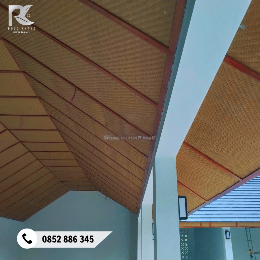 Cót Ép Nhân Tạo tại Hòa Bình – Giải Pháp Ốp Trần & Ốp Vách Bền Đẹp, Chống Ẩm Cho Công Trình 2025 8 Trần cót ép nhân tạo thi công tại homestay Mai Châu – bền đẹp, chống ẩm tuyệt đối.